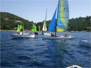  Nuevo catamarán de gamarro para niños